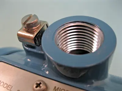 Used Micro Motion 2700 R12 BB MEZZX Sensors New Hampshire US | Bitter End Trading #1452978