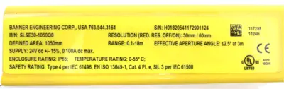 NEW BANNER SLSE30-1050Q8 EMITTER SAFETY LIGHT CURTAIN SET 17-3/4"