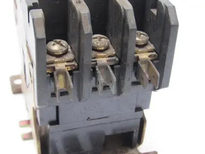 Cutler Hammer C25DND330 Ser A1 30A Contactor 24V Coil 15Hp 600V Lot Of 6