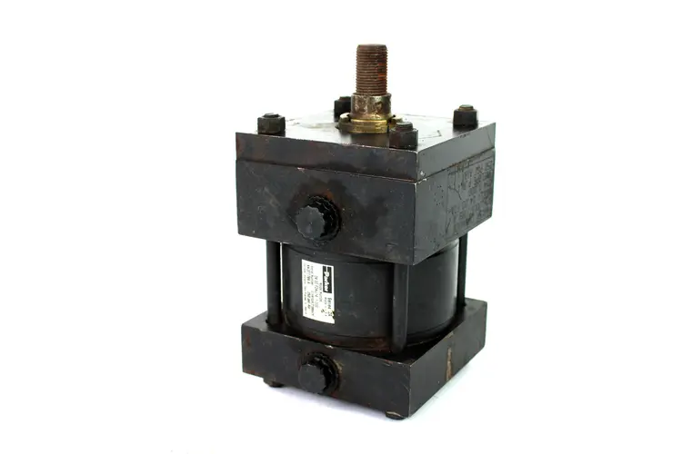 Used PARKER 04.00 F2AU14 1.000 Parts (Hydraulics and Pneumatics) Kentucky US | Industrial Parts R Us Inc. #358530