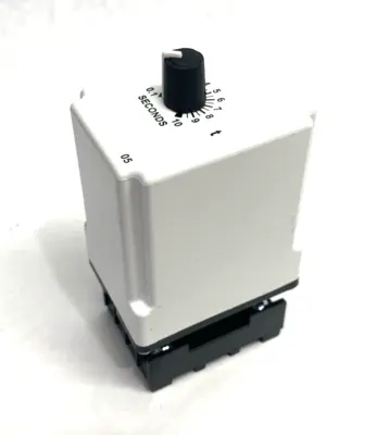 USED MACROMATIC TIME DELAY RELAY, SINGLE SHOT, 0.1-10SEC