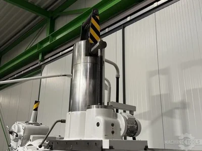 USED 2003 WEILER VOM50