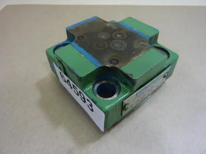 USED VICKERS CVCS25D1S210S19