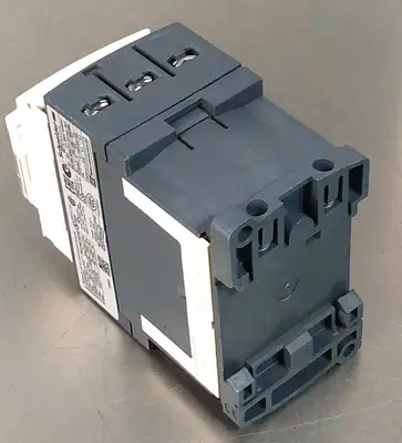 Telemecanique JIS C8201-4-1 120 vac Coil Loc4D12