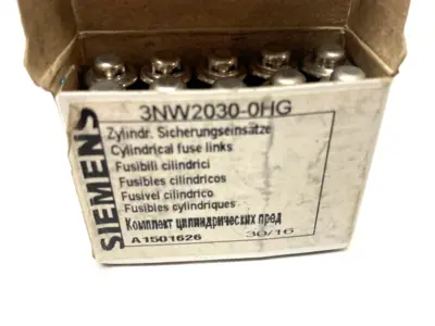 USED SIEMENS SENTRON CYLINDRICAL FUSE, SLOW-BLOW, 3A