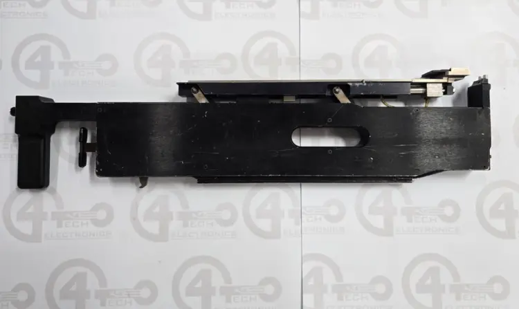 Used Universal Instruments Corporation 44762002 PCB Component Feeders Michigan US | 4Tech USA #1540501