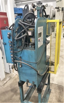 USED 1998 MULTIPRESS MULTIPRESS M4P-8 PRESS