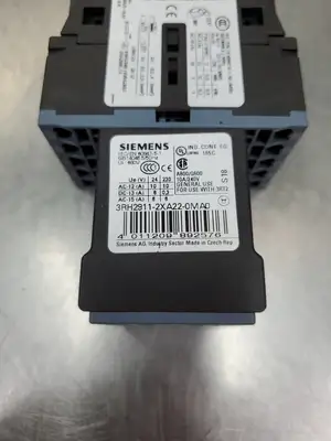 Siemens Sirius 3RT20172BB41 Power Contactor w/3RH29112XA220MA0 Module. 4D46