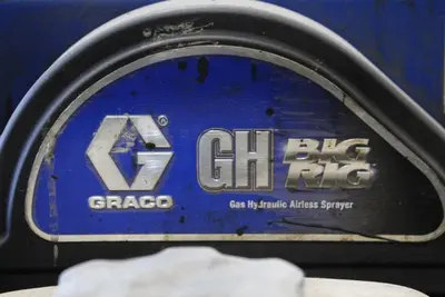 GRACO GH-733ES Sprayer/Pump | Levy Recovery Group (8)