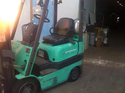USED MITSUBISHI 1997 3000 LBS
