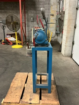 Used Atlas _UNKNOWN_ Pedestal Type Grinders (Double End) Ohio US | Equipment Recovery Corp. #1331821