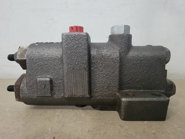 Used CATERPILLAR 141-1053 Construction Equipment Parts British Columbia CA | Lenmark #295407
