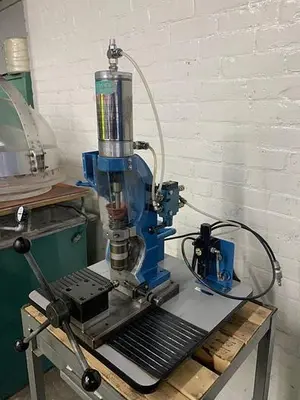3551-400 GoldPro AB-100-4 MANUAL Plastic Injector Molding Machine with Reinforced Base