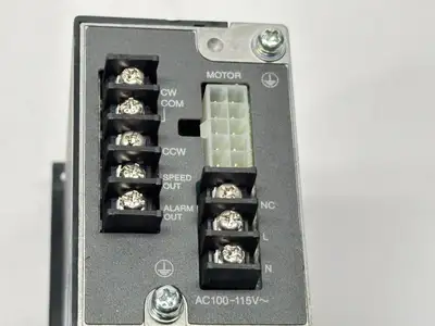 AXUD10A | Oriental Motor  Speed Controller 100-115V 50/60Hz 0.7A - For parts or not working