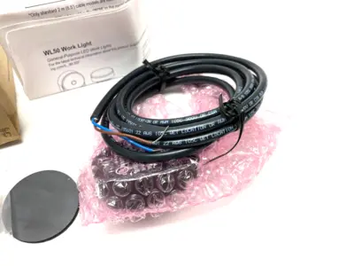 New | in-Stock Banner Engineering Flat Mount Work Light 50mm White Light 12-30VDC CNC Lights Michigan US | Maverick Industrial Sales #1460993