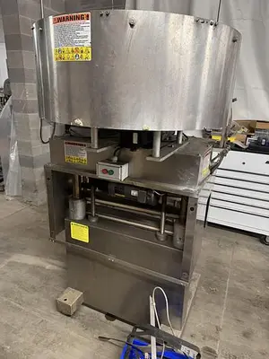 USED KAPS-ALL PACKAGING SYSTEMS, INC. MODEL A-6 PORTABLE 6 SPINDLE INLINE CAPPER