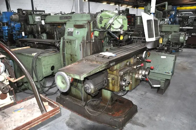 Used CORREA FU3E X: 1100 - Y: 300 - Z: 500 MM Universal Machining Centers | Apt International N.V #364568