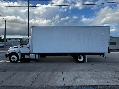 Used 2019 HINO 268 Box trucks Florida US | Truck and Van Outlet #1509125