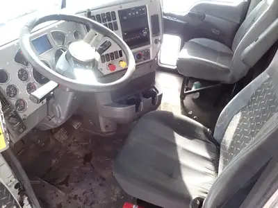 Used 2018 MACK PINNACLE CXU613 Conventional trucks Massachusetts US | Brookside Equipment Sales #1422210