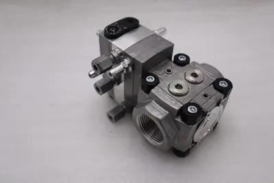 NEW KROM SCHRODER VRH125R05AE/PP/PP Gas Pressure Regulator STOCK H1383