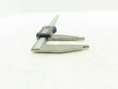 Fowler 54-100-312-0 Xtra-Range Digital Caliper 0-12" 300mm .0005 Nib Jaws w/Case