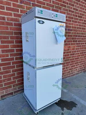USED NUAIRE NU-8700 AUTOFLOW IR WATER JACKETED CO2 DUAL STACKED INCUBATOR