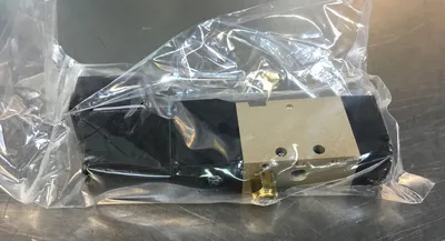 CKD 3KA110-M5-C2-FL301297-DC24V Solenoid Valve 24VDC 6D