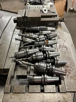 1999 HURCO DYNAPATH 750 Knee Mills | Rock Solid Tools (12)