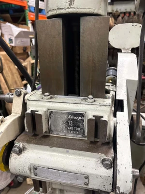 1964 BROWN & SHARPE #13 Universal Cylindrical Grinders | Global Machine Brokers, LLC (9)