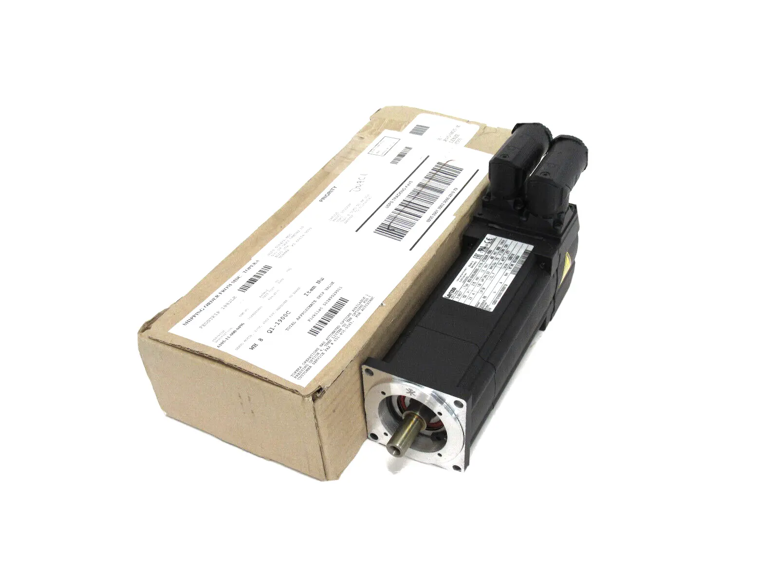 NEW LENZE MCS06I60LRS0B0-A11N-ST5S00N-R0SU SERVO MOTOR 13250110