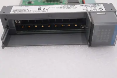 Allen-Bradley SLC500 1746-0B16E Output Module SER B Output Voltage 10-30 #K-984A