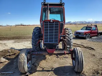 USED 1971 INTERNATIONAL 856