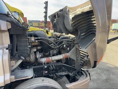USED 2015 FREIGHTLINER CASCADIA