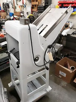 OLIVER 797 Bread Slicer | Harvest Equipment and Fabrication Inc (4)