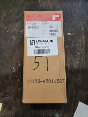 NEW FLEETGUARD AF4067