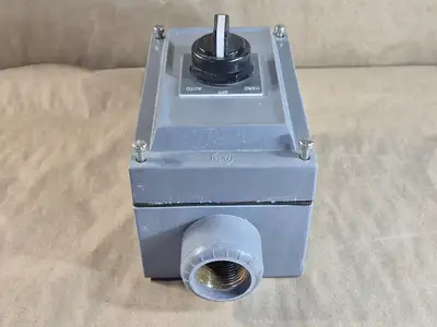 NEW ALLEN-BRADLEY 800H-2HZ4R