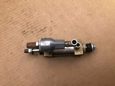 Norgren S-3740 Pneumatic Cylinder 150 PSI 1-1/8″ Bore 1″ Stroke