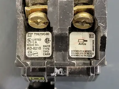 USED SQUARE D QO230
