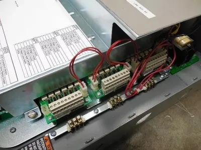 Trane BMTU000AAAS711111100200 Universal PCM Programmable Control Module Used
