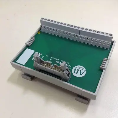 USED ALLEN BRADLEY 1492-IFM20F SER A