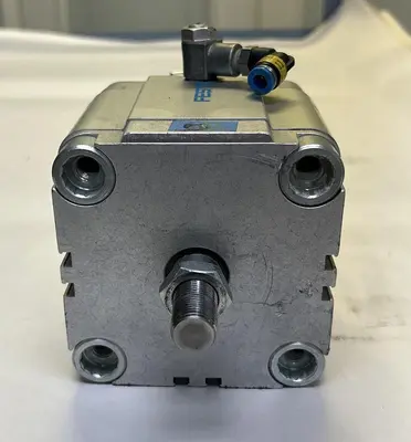 Used FESTO ADVU-80-40-A-P-A Cylinders | Surplus Asset Holdings #1206786