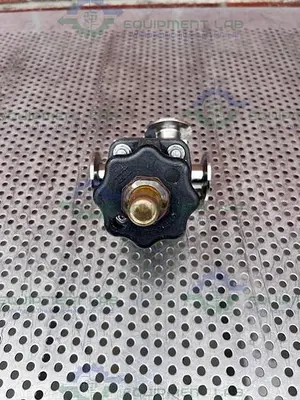 USED ITT PURE FLO 3-WAY 1-316L-RA20MAX-CWP150 DIAPHRAGM VALVE W/ 1" SANITARY FITTING