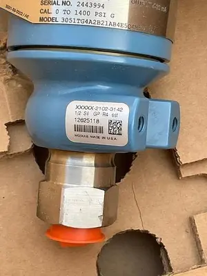 NEW ROSEMOUNT EMERSON 3051TG4A2B21AB4E5Q4M5C1V5