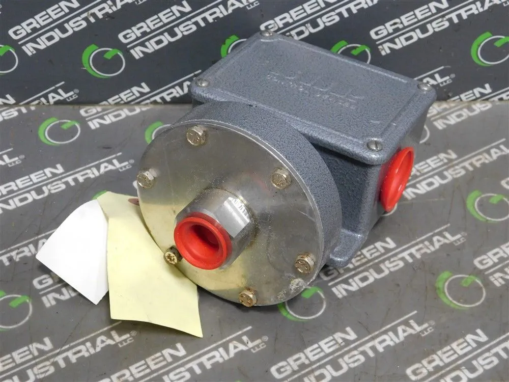 Static O Ring 52NN-T116-N4-C2A Vacuum Pressure Switch 400PSI Proof New