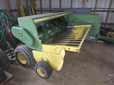 USED 1987 JOHN DEERE 337