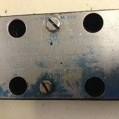 USED VICKERS DG4V-3-6C-M-U-HL7-60