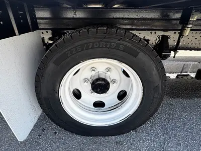 Used 2019 ISUZU NQR Reefer Trucks Florida US | Truck and Van Outlet #1509194