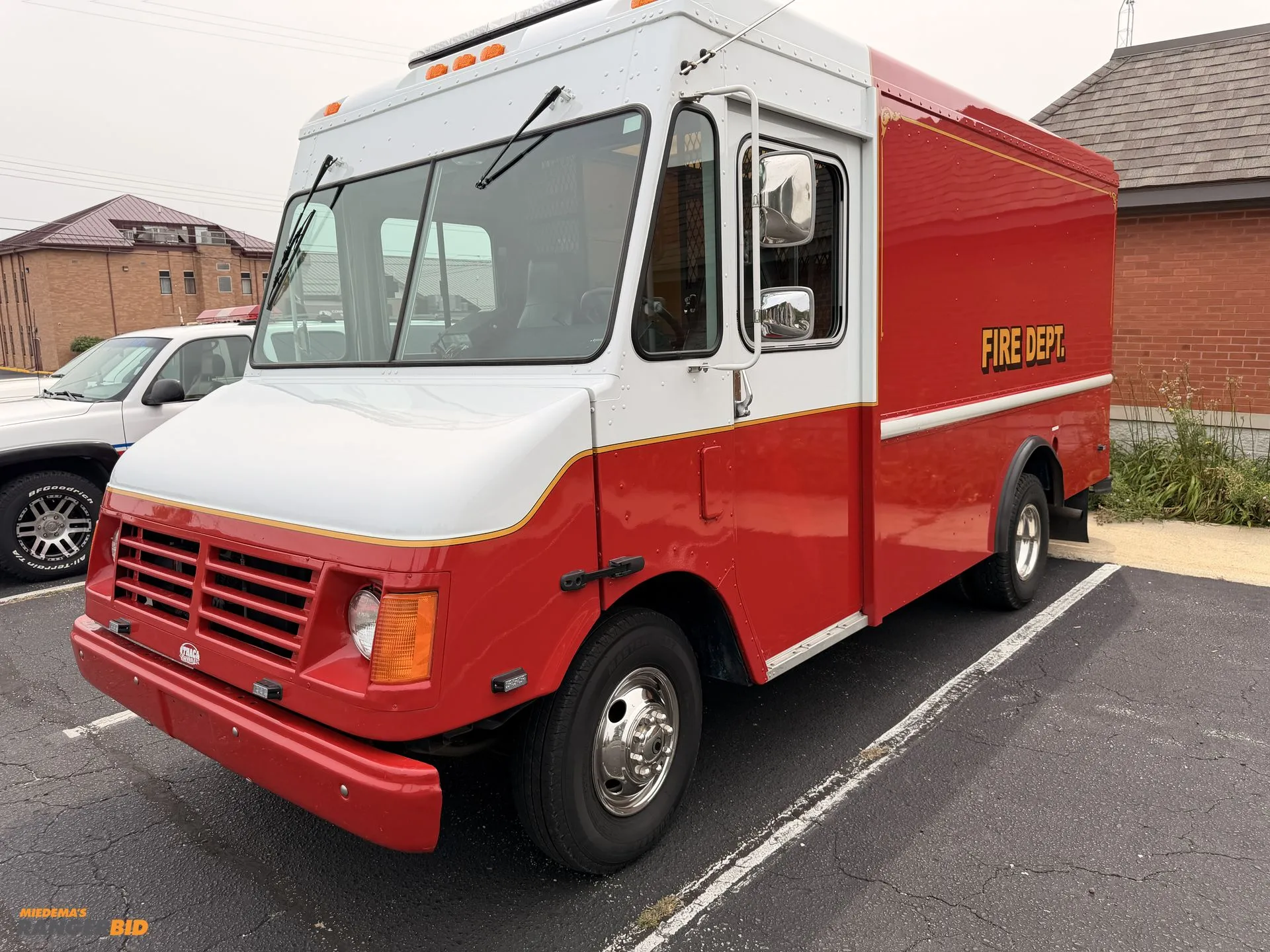 Used 2003 WORKHORSE P42 WITH 24,073 MILES (FIRE DEP OWNED) Box trucks Michigan US | Miedema Asset Management Group #1357507