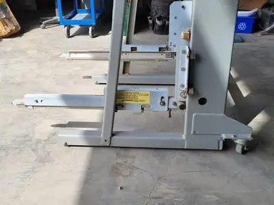 Power/Vac Switchgear Lift Truck 850 lbs