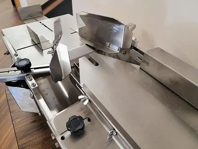 _UNKNOWN_ HB-117 Bread and Bun Bagging | Harvest Equipment and Fabrication Inc (1)